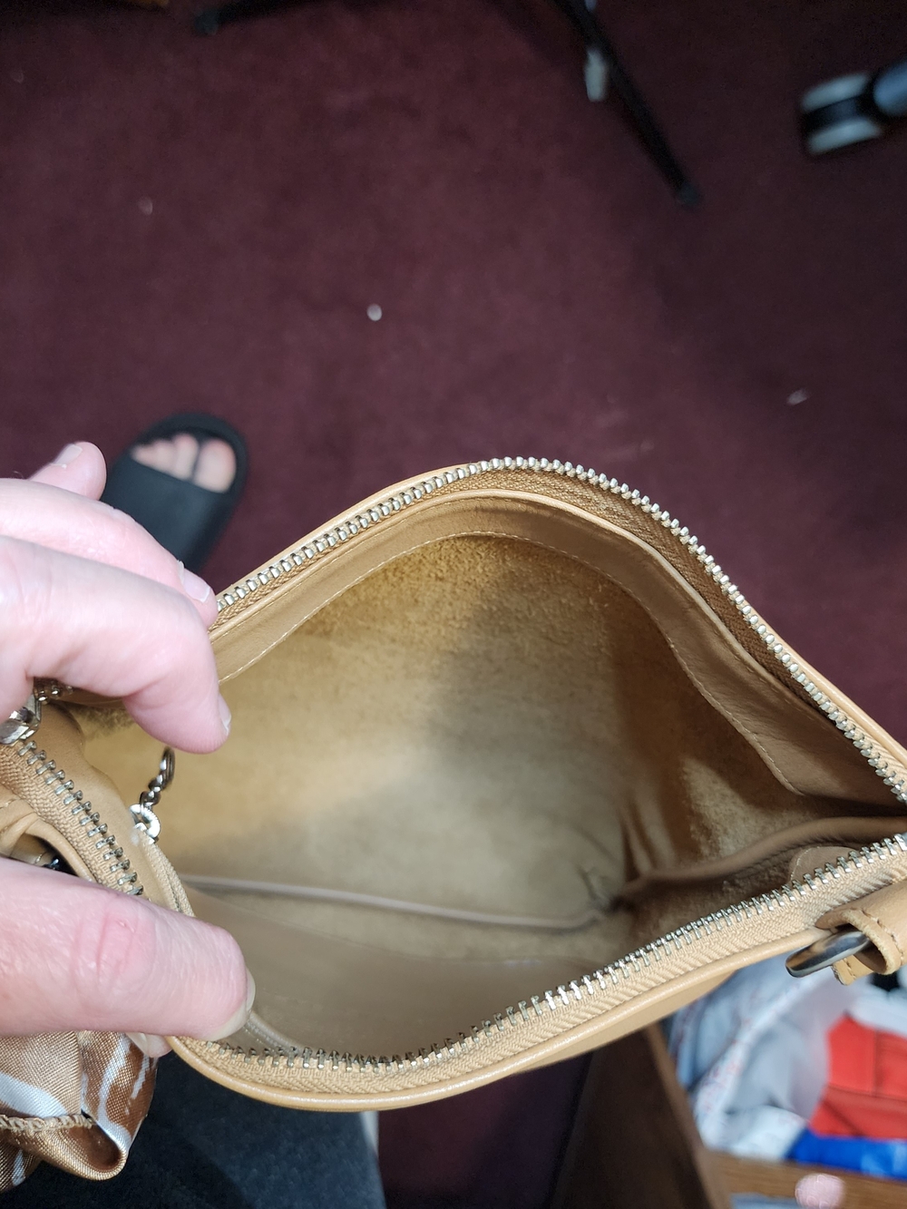Coach Vintage Chelsea Slim Tan Leather Crossbody - Picture 10 of 11